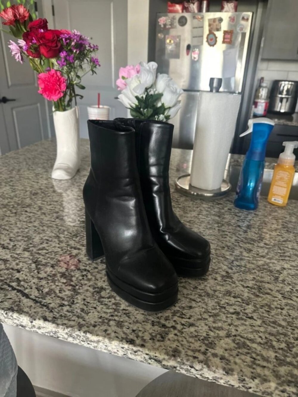 Platform heels black boot
